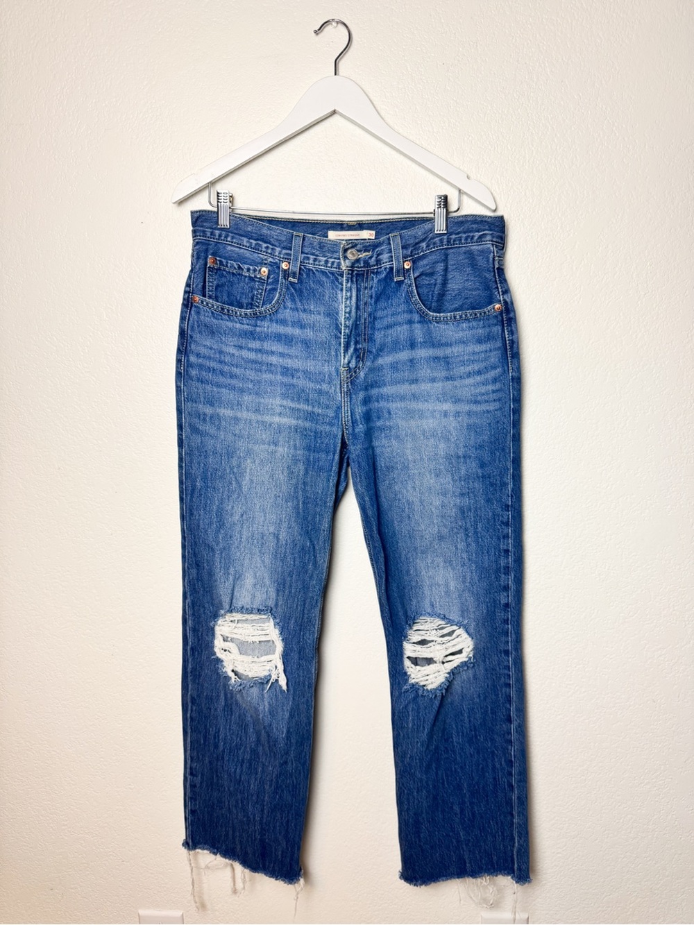 Levi’s Denim Jeans Low Pro Straight distressed  Women’s Size 30